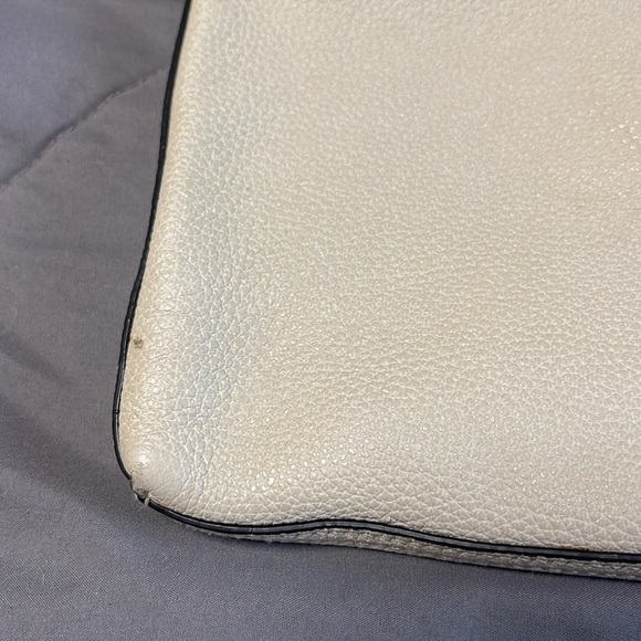 Gucci Cream Logo Zip Up Leather Suede Large Portfolio Pouch Clutch - Picture 12 of 16